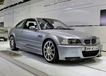 BMW M3 CSL из музея марки продают на аукционе