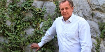 Андрей Соколов о страстях в «Ленкоме», поиске гармонии и отношениях с женщинами