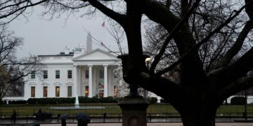 Байден не знал о назначении спец-прокурора по делу Трампа, заявила Жан-Пьер