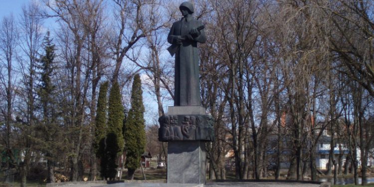 Бастрыкин поручил расследовать снос памятника «Алеша» в латвийском Резекне