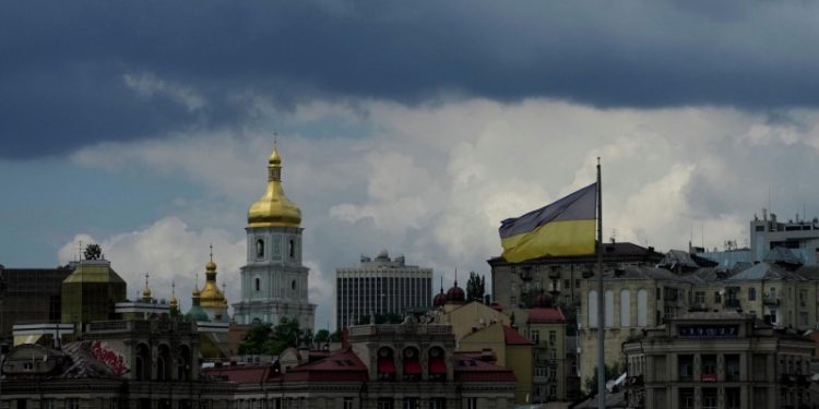 Бюсты Пушкина и Ломоносова в киевском метро закрыли досками