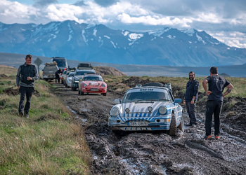 Внедорожные Porsche 911 покорили пустыню Южной Америки