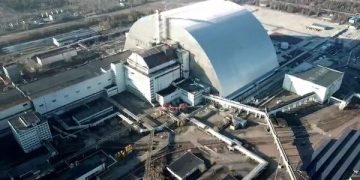 Чернобыль и три украинские АЭС подключили к внешнему электроснабжению