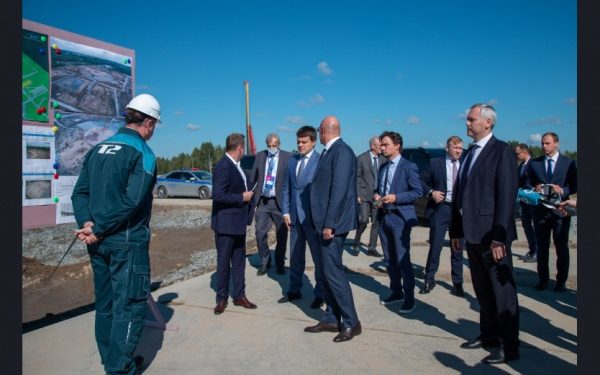 Дмитрий Чернышенко поблагодарил губернатора Новосибирской области за поддержание высоких темпов строительства кампуса НГУ