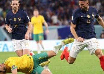 Франция разгромила Австралию в матче 1-го тура чемпионата мира