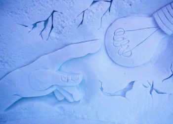 Французам пообещали отключения света зимой