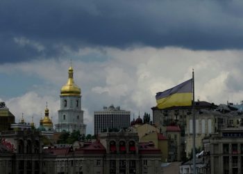 Глава МИД Нидерландов провел встречу с Кулебой в Киеве