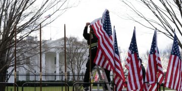 Глава таможенного управления США ушел в отставку