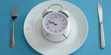 Интервальное голодание оказалось не эффективней старого доброго подсчета калорий