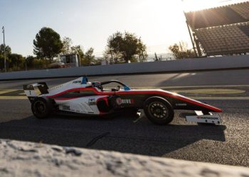 Кирилл Смаль двумя подиумами завершил сезон испанской Формулы-4