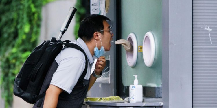 Китай четвертый день обновляет максимум по числу новых случаев СOVID-19