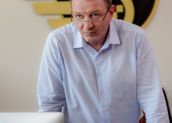 Марат Башаров об уходе из театра, уехавших коллегах-предателях и личном предсказании экстрасенсов