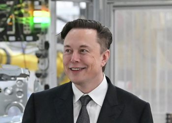 Маск назвал Twitter коллективным сверхразумом