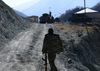 Минобороны зафиксировало нарушение в зоне ответственности в Карабахе