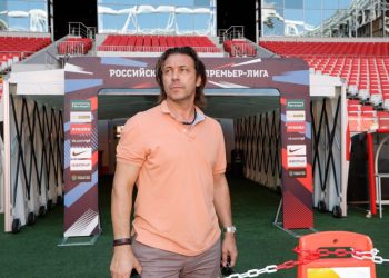 Мостовой раскритиковал действия Соболева в драке