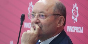 «Некомфортный транспорт уйдет в прошлое». Экс-губернатор рассказал, зачем Екатеринбургу ВСМ