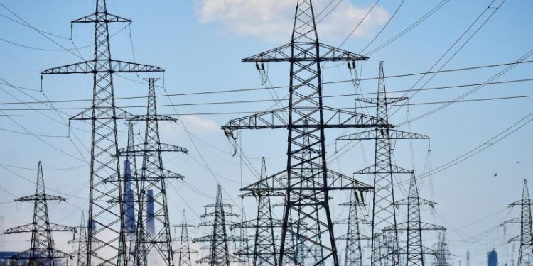 Некоторые районы Макеевки частично обесточены из-за обстрелов