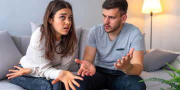 Несерьезная связь: 5 признаков отношений с туманным будущим