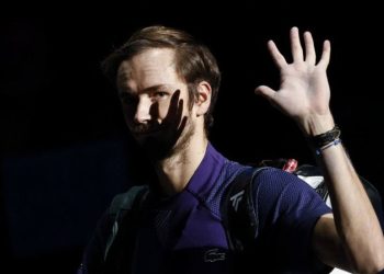 Ольховский не увидел ничего страшного в поражении Медведева на «Мастерсе» в Париже