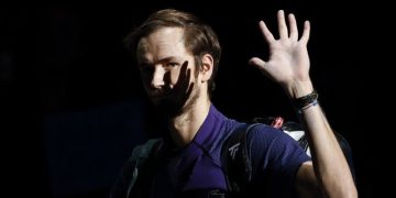 Ольховский не увидел ничего страшного в поражении Медведева на «Мастерсе» в Париже