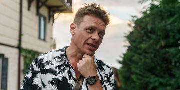 Павел Майков — о новом сезоне сериала «Девушки с Макаровым» и феминистских взглядах