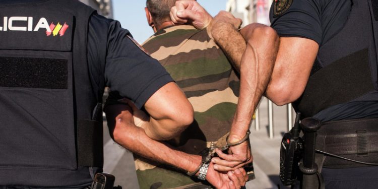 Полиция Испании обвинила россиянина в двух серийных убийствах