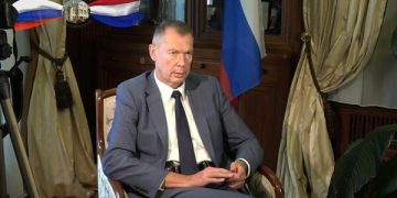 Посол в Гааге прокомментировал схожесть реакции на инцидент в Польше и MH17