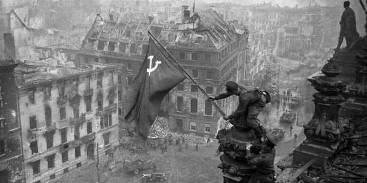 Путин удивился тому, как в Европе искажают историю