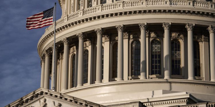 Сенат США: Украина поставляла белый фосфор, применявшийся в Карабахе