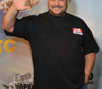 Сергей Жуков скрывал от детей участие в «Фантастике»: «Я прикусывал язык, чтобы не проболтаться»