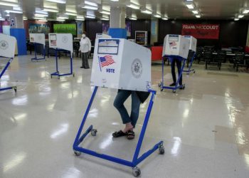 США заявили об отсутствии компрометации электронных систем голосования