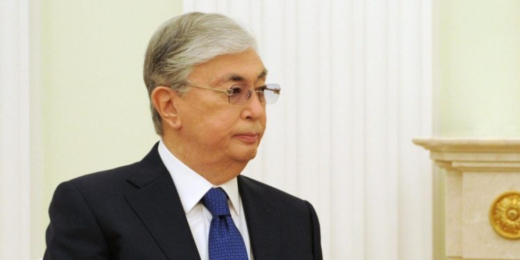 Токаев призвал казахстанцев избрать «наемного менеджера» на семь лет