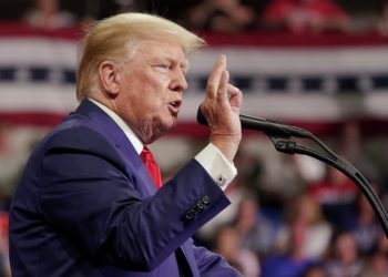 Трамп обвинил минюст США в коррумпированности