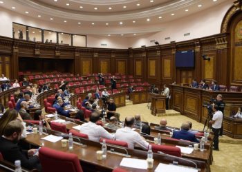 В Ереване позитивно отнеслись к предложению переговоров с Баку и Москвой