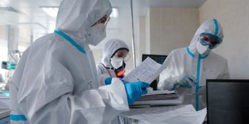 В России выявили 6,1 тысячи новых случаев COVID-19 за сутки