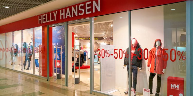 «Ведомости»: канадский производитель одежды Helly Hansen ушел из России