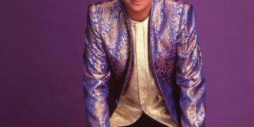 Визит Елизаветы II в Россию: чем угощалась, как нарушила этикет и что сказала Юлиану