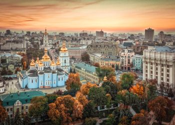 Власти Киева заявили, что причин говорить об эвакуации жителей города нет