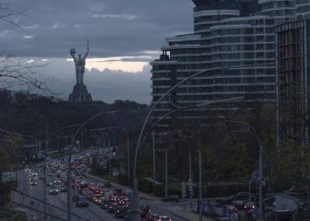 Воздушную тревогу объявили на всей территории Украины