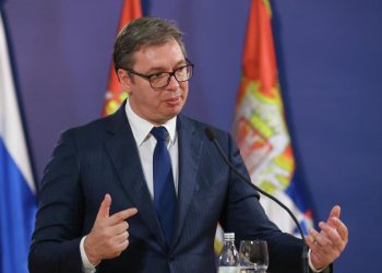 Вучич: Сербия введет санкции против России только под «Дамокловым мечом»