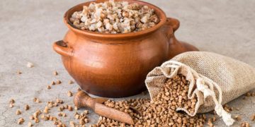 Зачем кладут соду в гречку: простая хитрость опытных хозяек