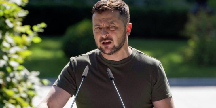 Зеленский надеется на сохранение американской помощи после выборов в США