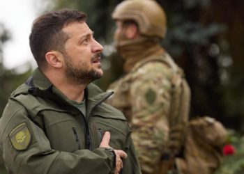 Зеленский назвал российские атаки в Донбассе адом