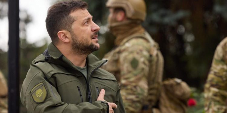 Зеленский назвал российские атаки в Донбассе адом