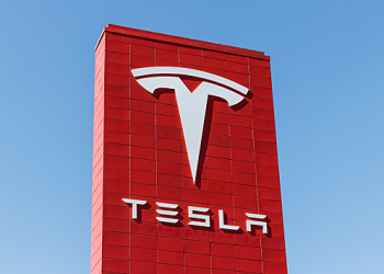 Tesla потеряла 85 миллиардов долларов за неделю