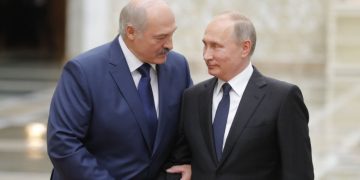 Берлин обеспокоен визитом Путина в Минск, заявили в правительстве ФРГ