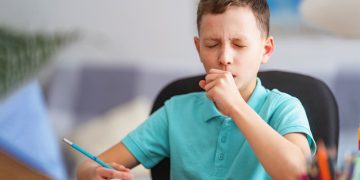 Более 70 тысяч школьников заболели ОРВИ и гриппом в Петербурге