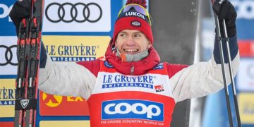 Большунов прокомментировал перепалку с Устюговым