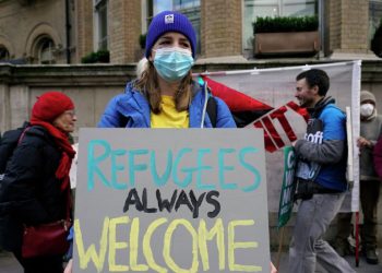 Британская журналистка пожаловалась на чувство стыда из-за украинцев