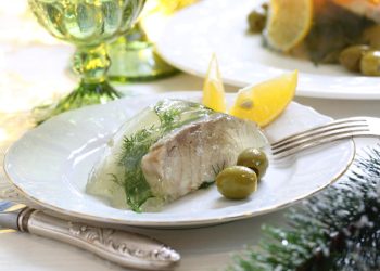 Делаем заливное прозрачное как слеза: заменили холодец на новогоднем столе